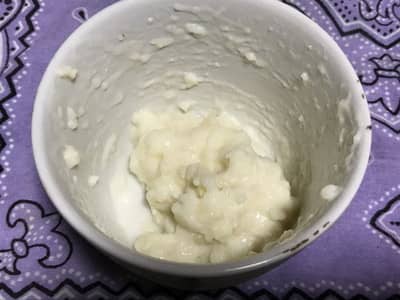 ホットケーキにかけるミルククリームの作り方